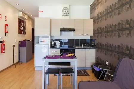 Pool & Sea Oporto منزل للإقامة إسبِنو