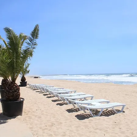 Pool & Sea Oporto إسبِنو