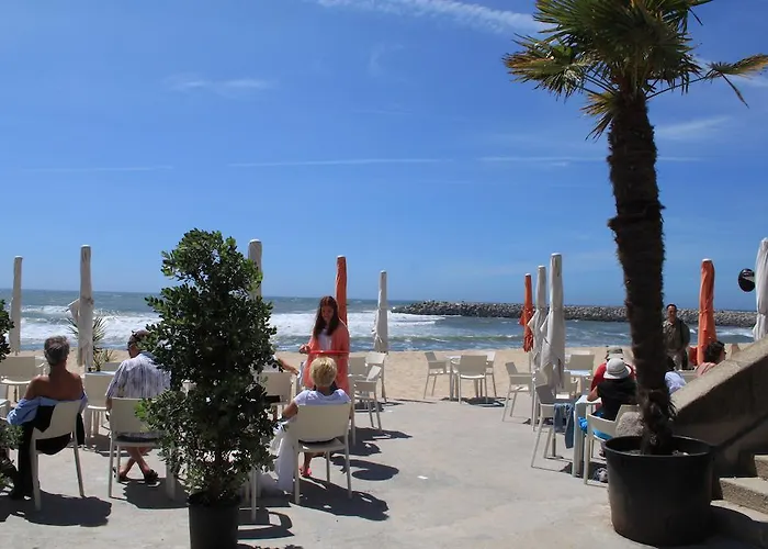 홈스테이 Pool & Sea Oporto *