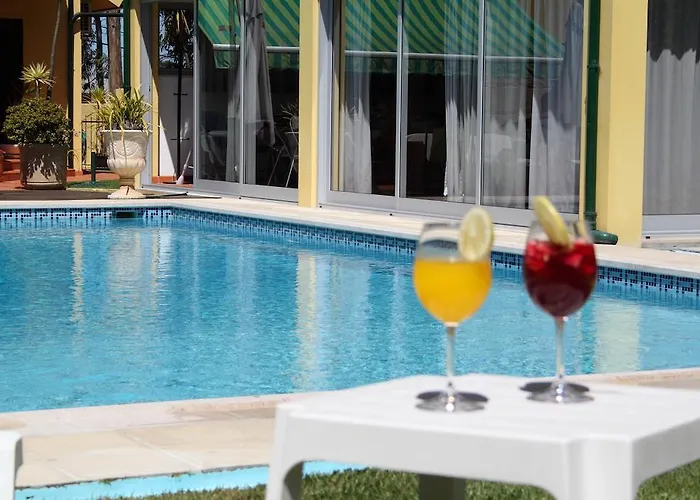 홈스테이 Pool & Sea Oporto *