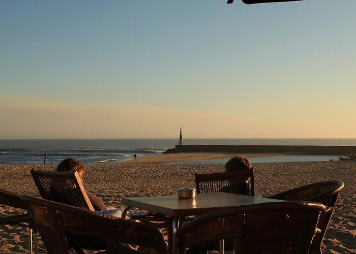 Pool & Sea Oporto 에스피뇨